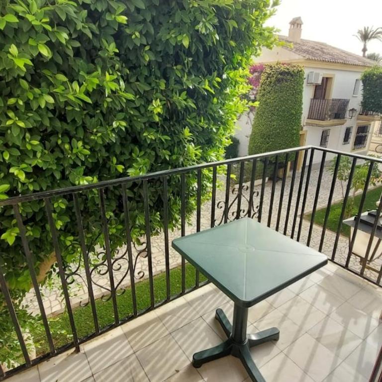 Adosado con salida directa a la playa de las Marinas - Apartamento de 2 dormitorios con vistas parciales al océano - 14
