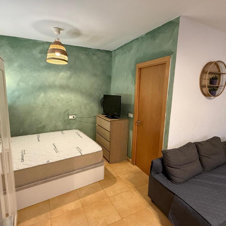 Lupe Mediterranean Loft,150m from the Beach Blanes Center - Apartamento de 1 dormitorio - 2