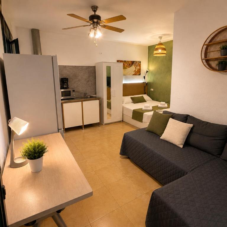Lupe Mediterranean Loft,150m from the Beach Blanes Center - Apartamento de 1 dormitorio - 10