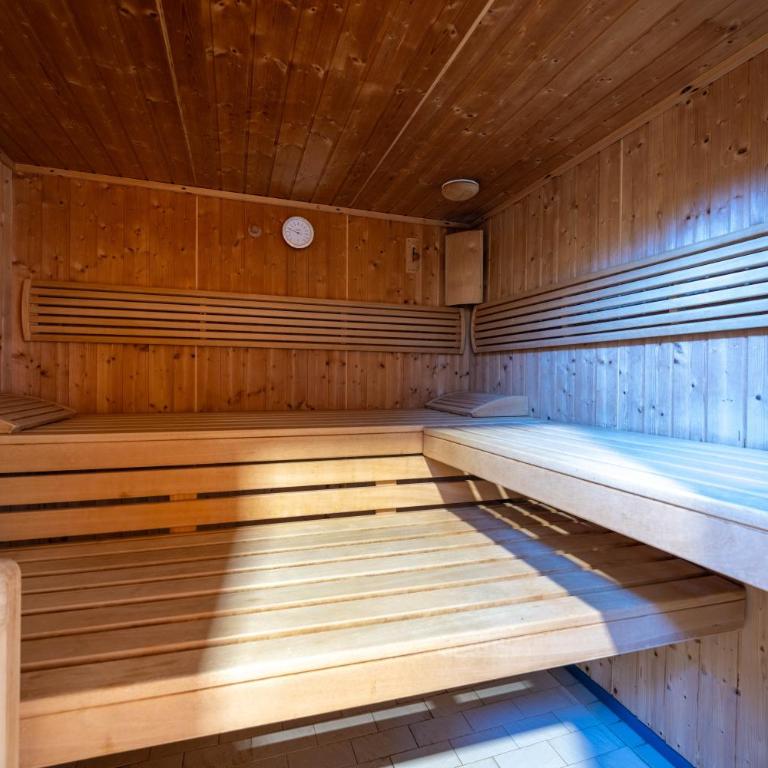 Alpenblick-Apartment mit Pool & Sauna - Apartment mit 2 Schlafzimmern - 12
