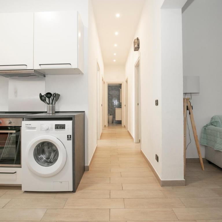 H2ome Lagaccio Stazione Principe, 4 camere 2 bagni, AC - Apartment - 79