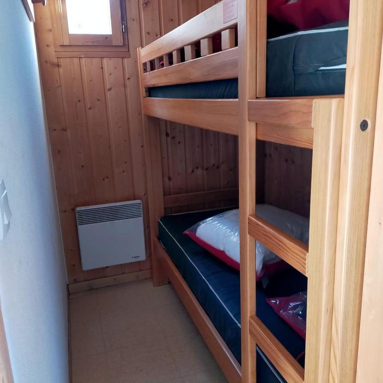 Studio plein sud aux pieds des pistes - Appartement 2 Chambres - 6