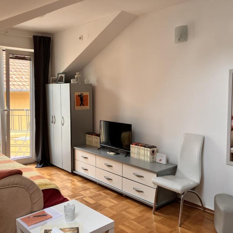 Studio Zagrljaj - Apartman sa Balkonom - 18