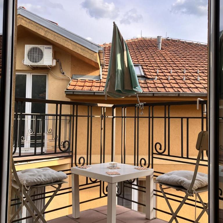 Studio Zagrljaj - Apartman sa Balkonom - 10