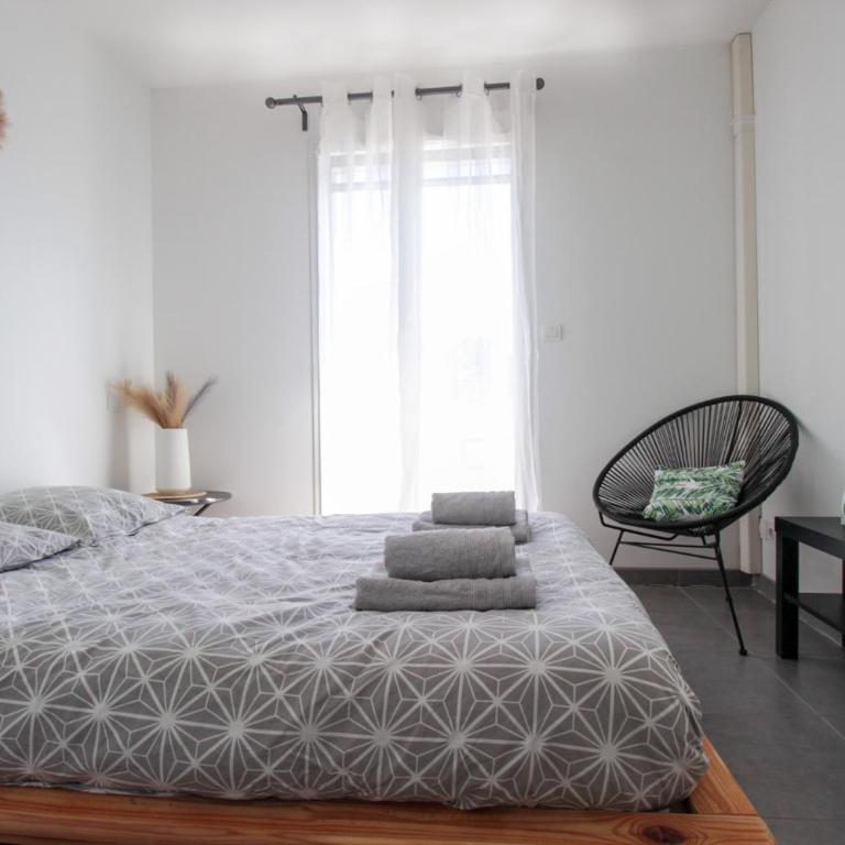 Urban Jungle Appart Terrasse Clim Parking - Appartement 3 Chambres - 18