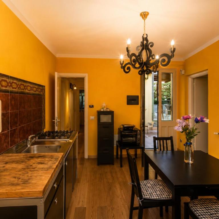 Il Pozzo e l'Ulivo - just 200 meters from the Metro - - Two-Bedroom House - 14