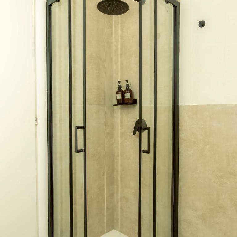 La Chiostrina al Vaticano - Camera Matrimoniale con Bagno Privato Esterno - 5