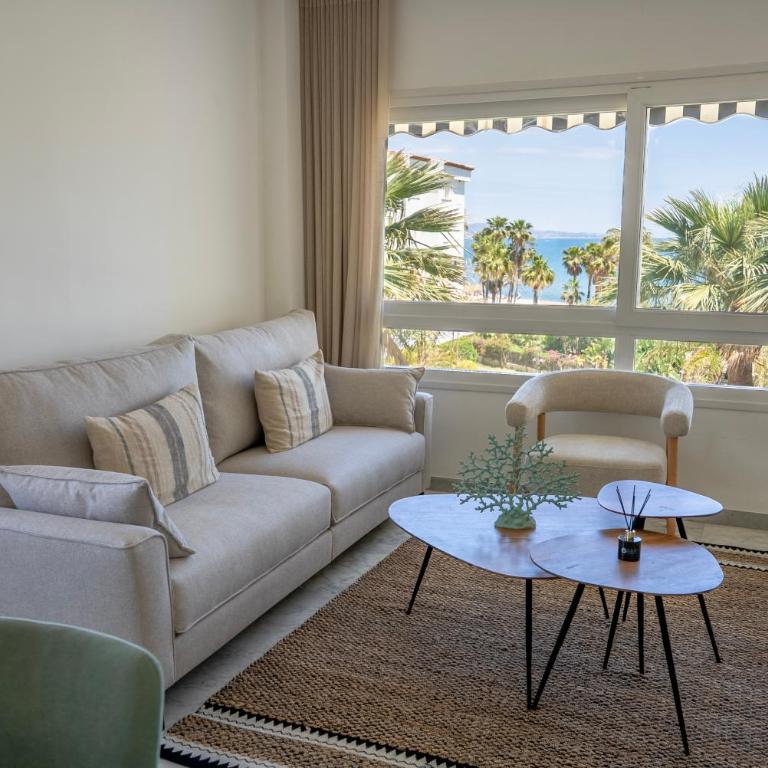 MARBELLA BANUS SUITES - Banús Playa Rocío, Sea and Garden Views, Direct Access to the Beach, Outdoor Terrace, Seasonal Swimming Pool, 3-min Walk to Puerto Banús, Super Bright - Apartamento de 2 dormitorios con terraza y vistas al mar - 20