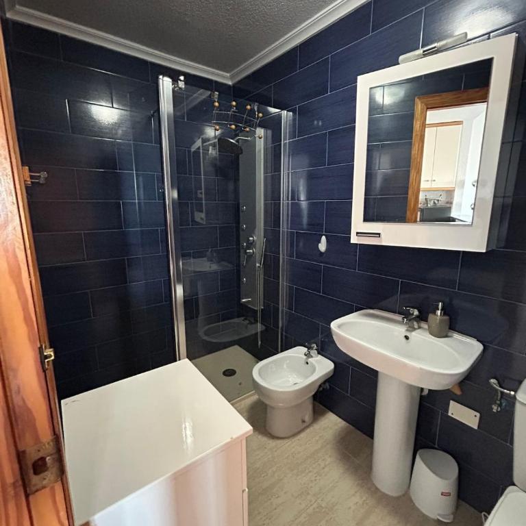 Studio with ocean view and pool in La Mata - One-Bedroom Apartment - 2