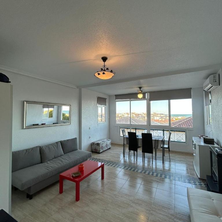 Studio with ocean view and pool in La Mata - One-Bedroom Apartment - 6
