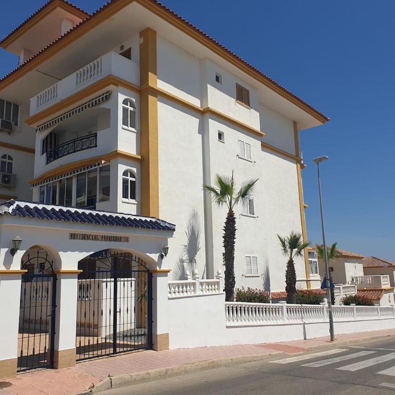 Studio with ocean view and pool in La Mata - One-Bedroom Apartment - 10