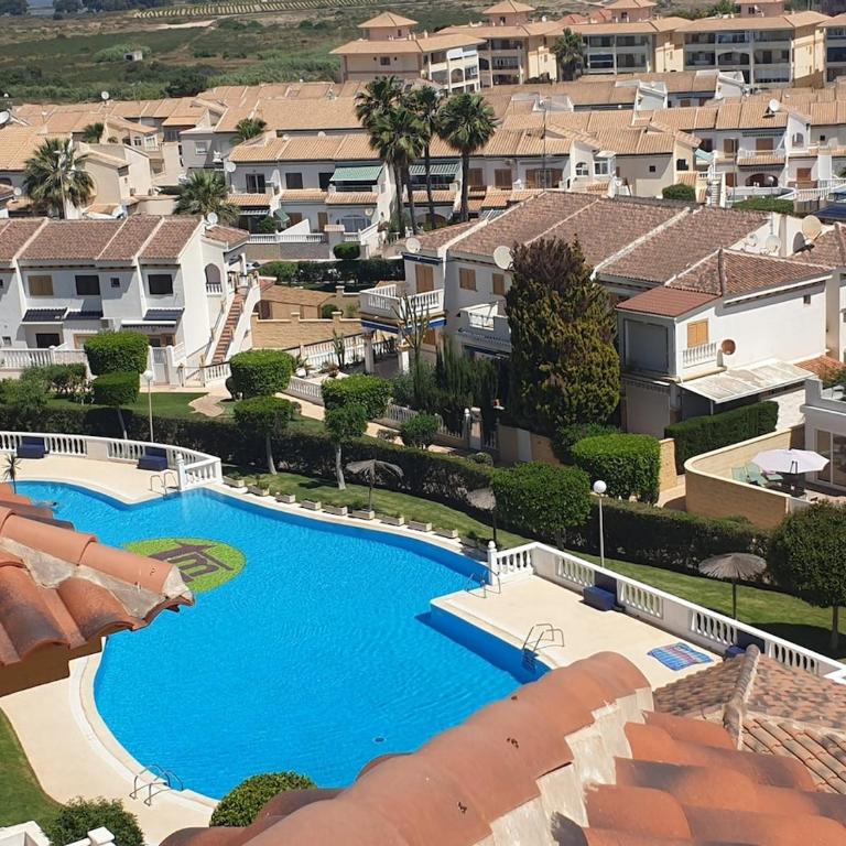 Studio with ocean view and pool in La Mata - One-Bedroom Apartment - 11