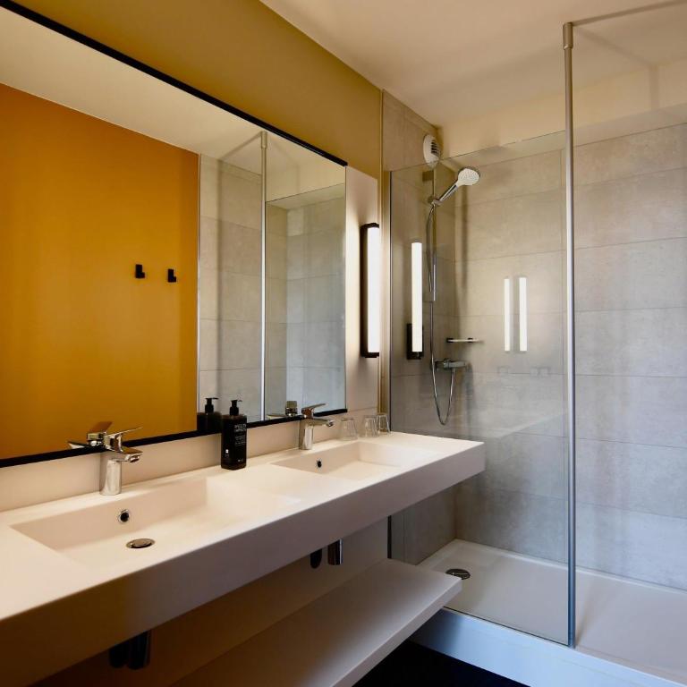 ibis Styles Saint Nazaire Centre Gare - Suite Double avec Canapé-Lit - 3