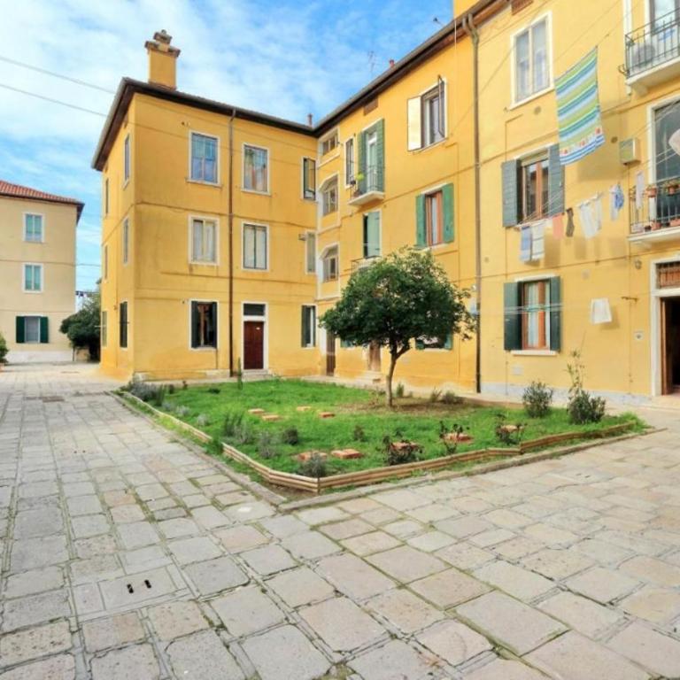 Charmsuite Palladio - Appartamento con 2 Camere da Letto - 50