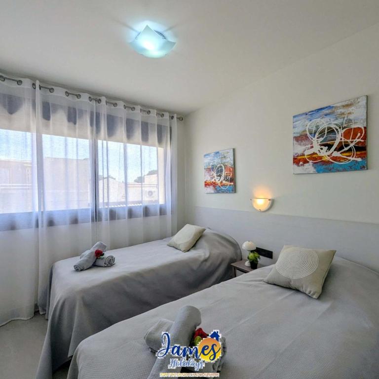 Sunny 2 Bed Retreat with Pool View LB86 - Apartamento - 8