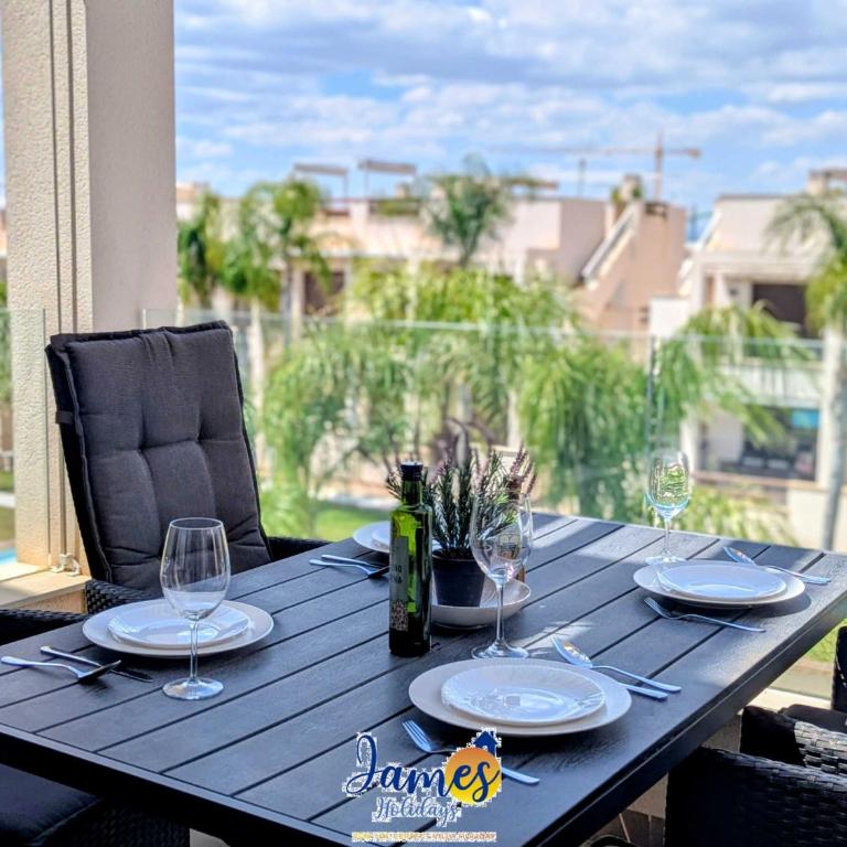 Sunny 2 Bed Retreat with Pool View LB86 - Apartamento - 10
