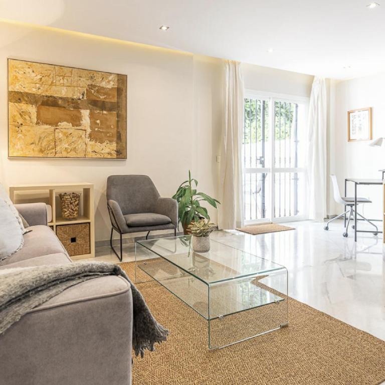 Tranquilo y encantador apartamento con terraza y piscina cerca de Puerto Banus - Los Naranjos 55 - Apartamento de 2 dormitorios con terraza - 3