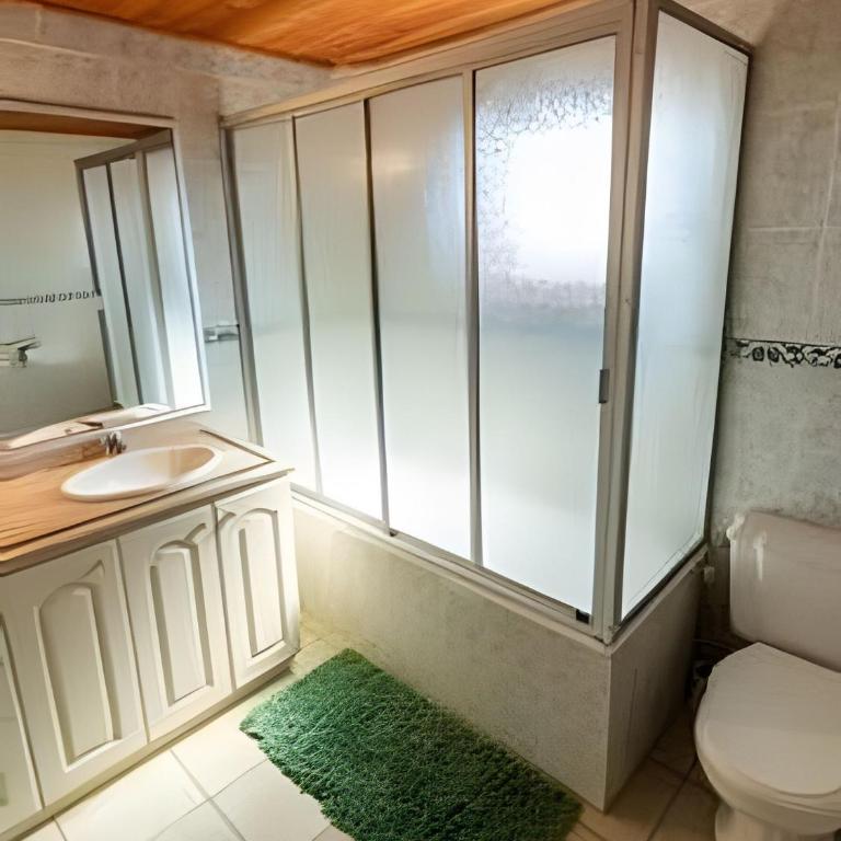 Impresionante casa + Starlink | Bosque y estufa - Six-Bedroom House - 11