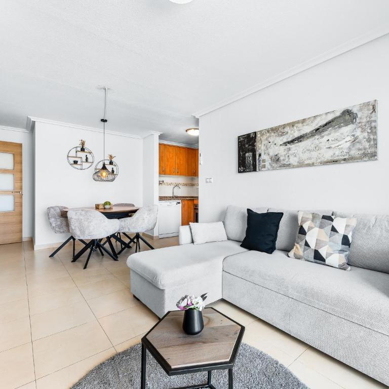 Marcelina Sunrise - One-Bedroom Apartment - 1