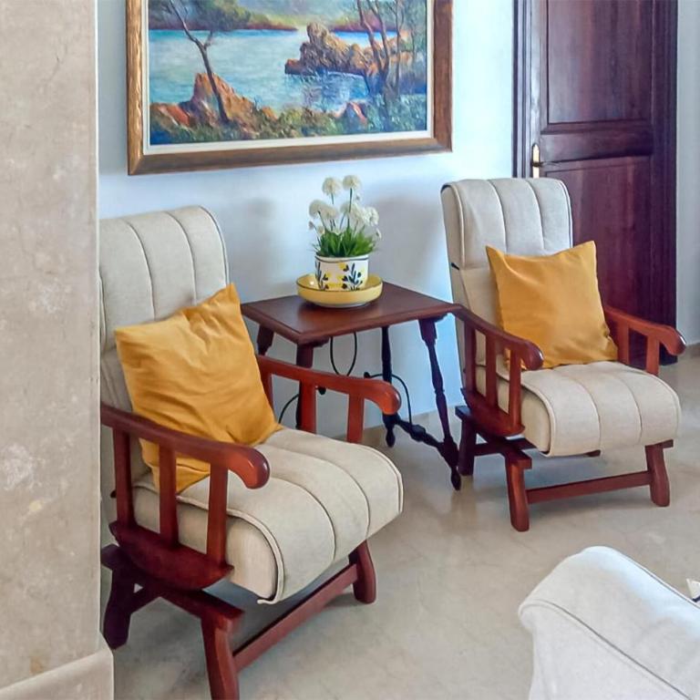4 Bedroom Gorgeous Home In Can Picafort - Four-Bedroom Vacation Home - 4