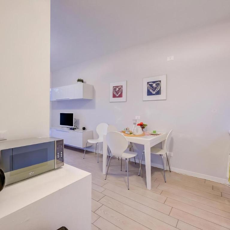 Casa Oleandri With Pool And Lake View - Two-Bedroom Apartment - 23