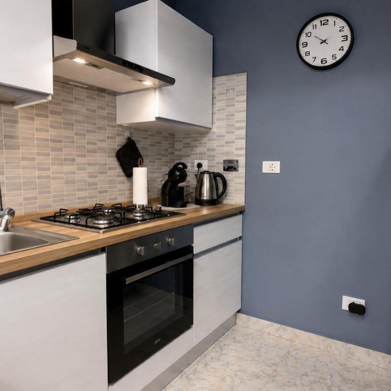 Casa Ninì - Centro Sanremo - Parcheggio Privato - WiFi - Aria Condizionata - Appartamento con 1 Camera da Letto - 6