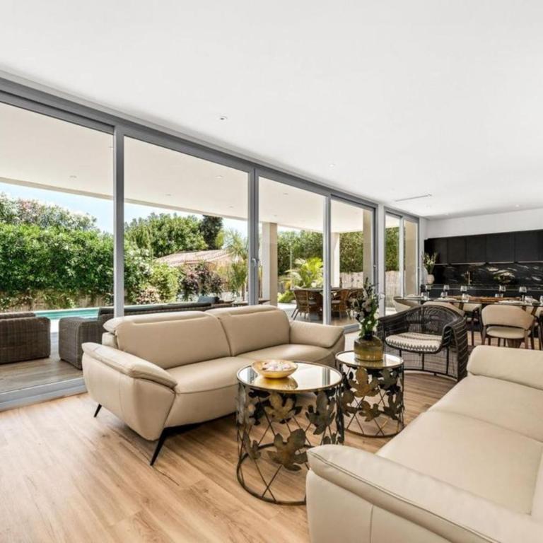 Luxurious 7-Bedroom Holiday House with Private Pool in Alicante - Vacation Home - 4