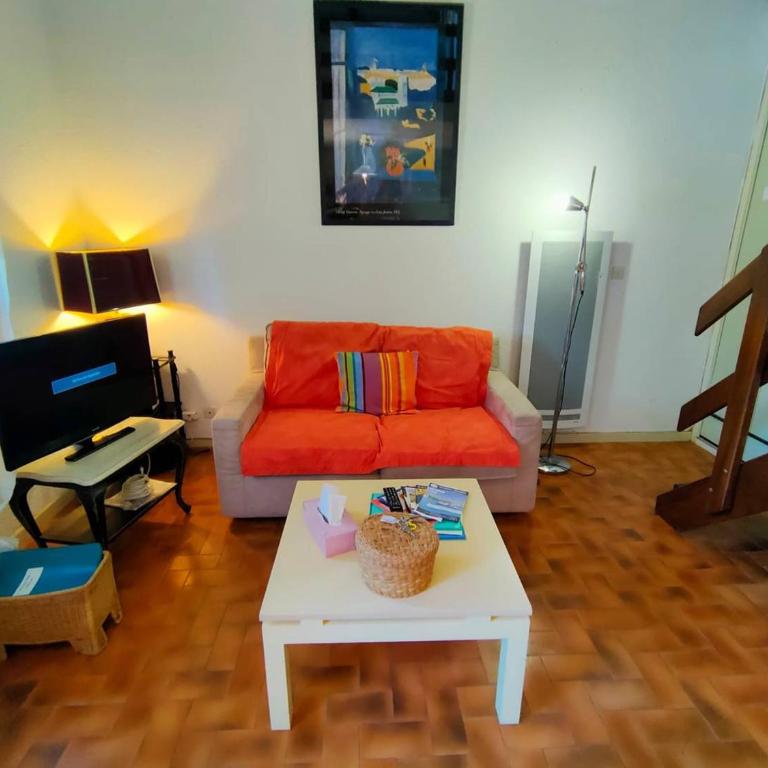 Charmante maisonnette Canet, proche plage, calme, parking privé - FR-1-696-10 - Casa - 5