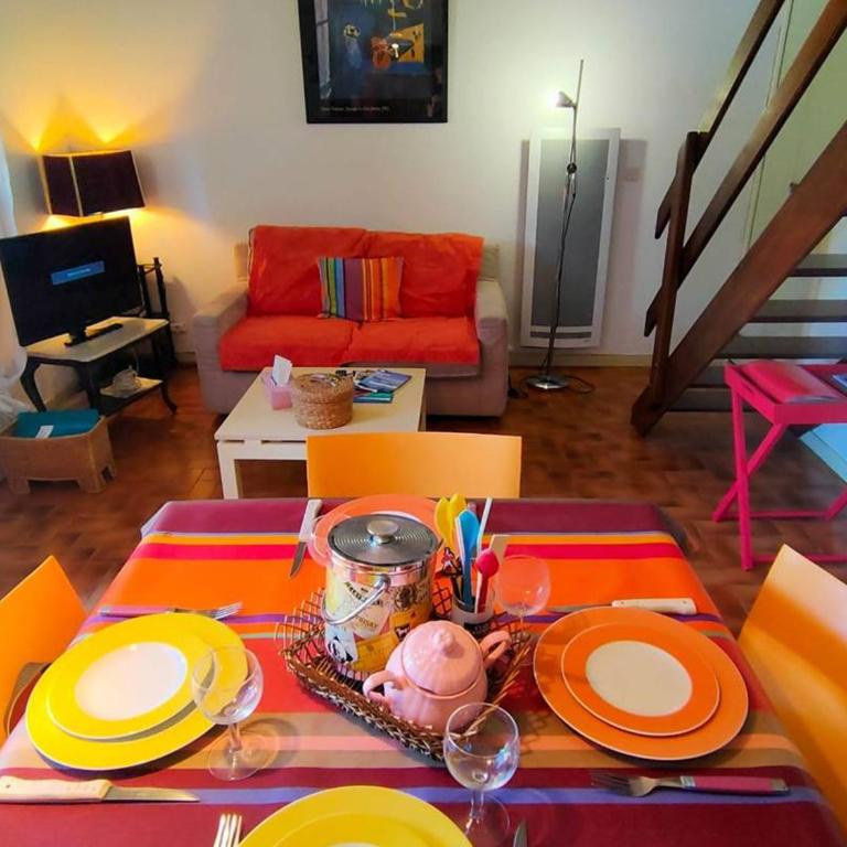 Charmante maisonnette Canet, proche plage, calme, parking privé - FR-1-696-10 - Casa - 8