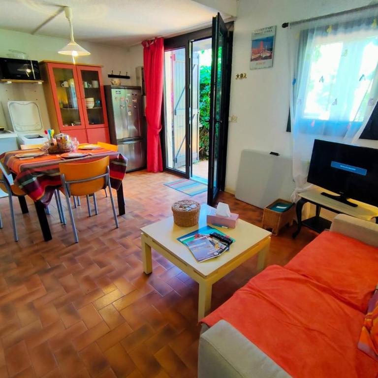 Charmante maisonnette Canet, proche plage, calme, parking privé - FR-1-696-10 - Casa - 15