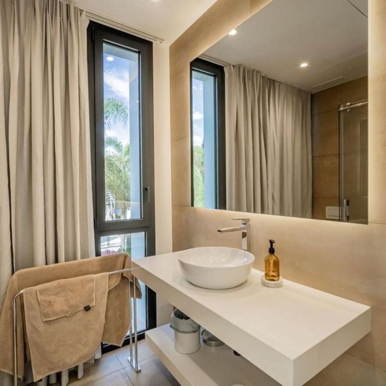 Luxurious Holiday House with Private Pool in Fuengirola - Casa - 12