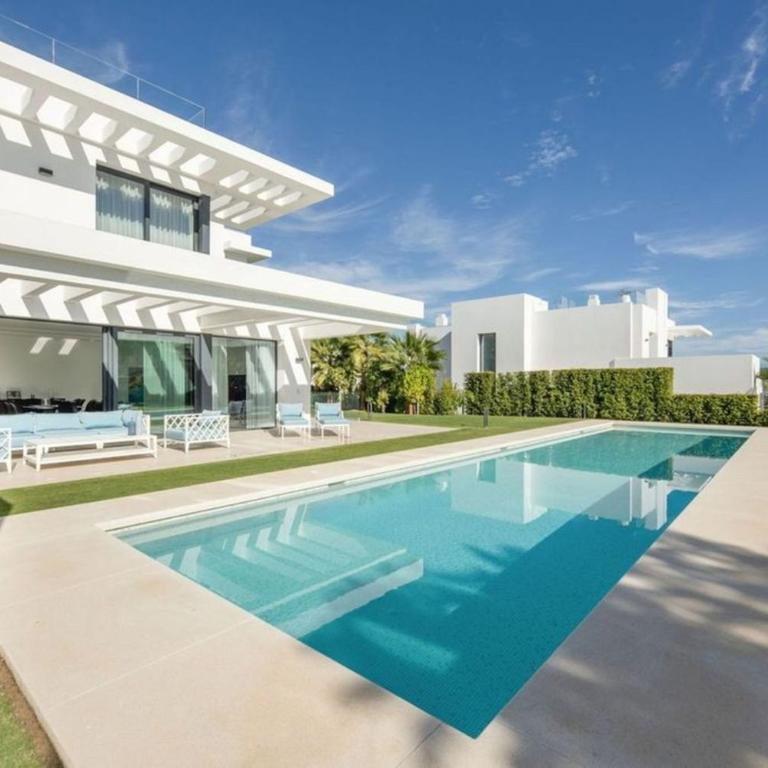 Luxurious Holiday House with Private Pool in Fuengirola - Casa - 9