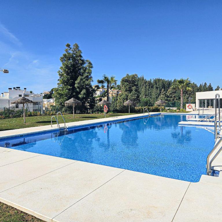 3 bed apartment, sea view 4 pools, gym padel - Apartamento Deluxe de 3 dormitorios - 2