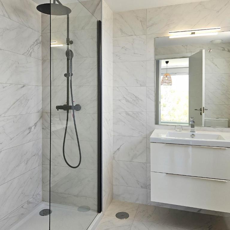 3 bed apartment, sea view 4 pools, gym padel - Apartamento Deluxe de 3 dormitorios - 20