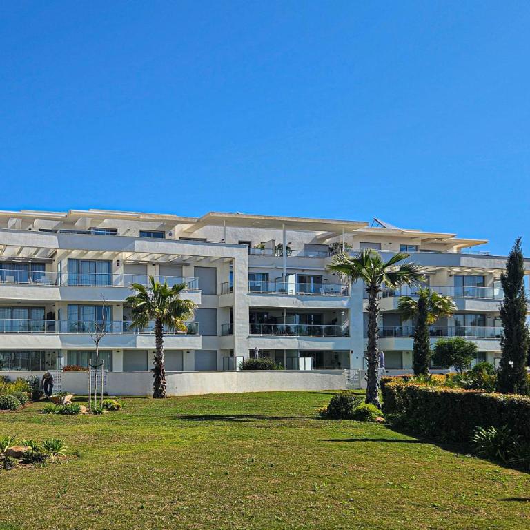 3 bed apartment, sea view 4 pools, gym padel - Apartamento Deluxe de 3 dormitorios - 56