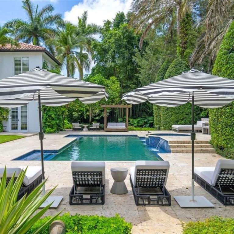 Luxurious 7-Bedroom House with Private Pool in Salou - Casa - 5