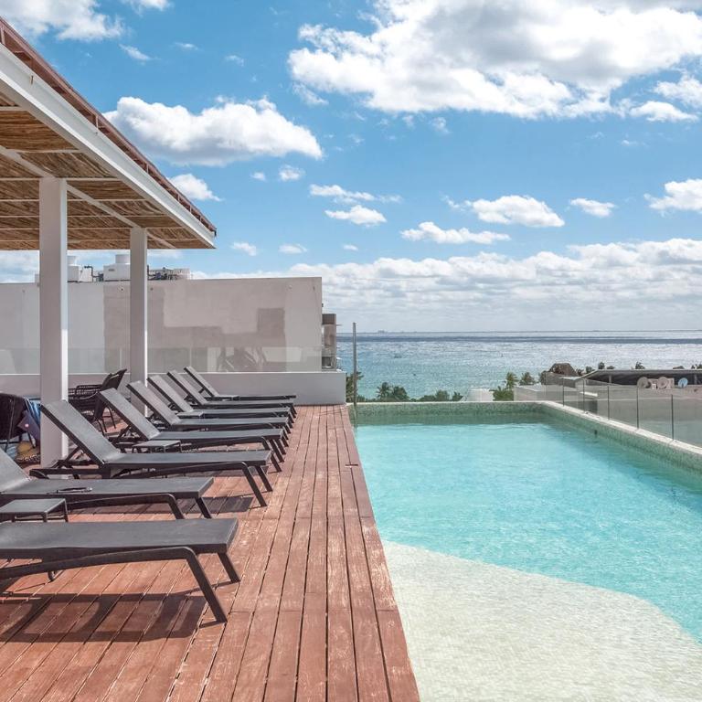 Oceanview Roof Pool I Fast WiFi I SmartTV Nr Beach - Apartment - 1