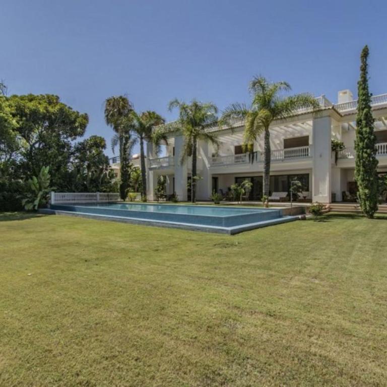Luxurious Holiday House with Private Pool in Badia de Xbia - Vacation Home - 1