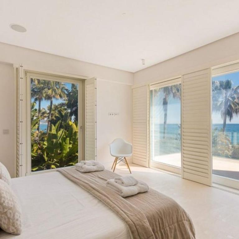 Luxurious 7-Bedroom Holiday House with Private Pool in El Puerto - Vacation Home - 11