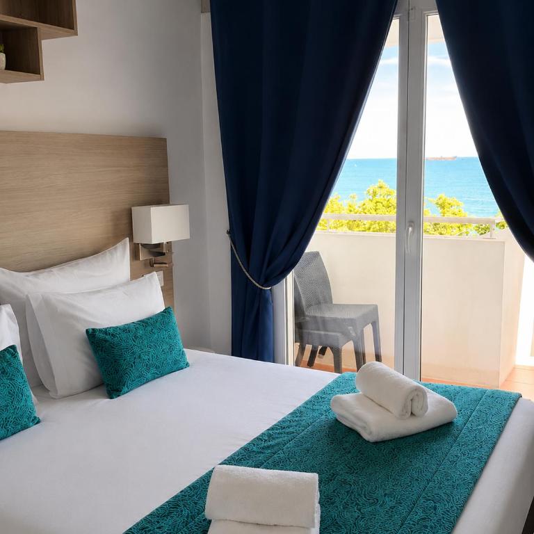 Les Palmiers - Chambre Double Supérieure - Vue sur Mer - 17