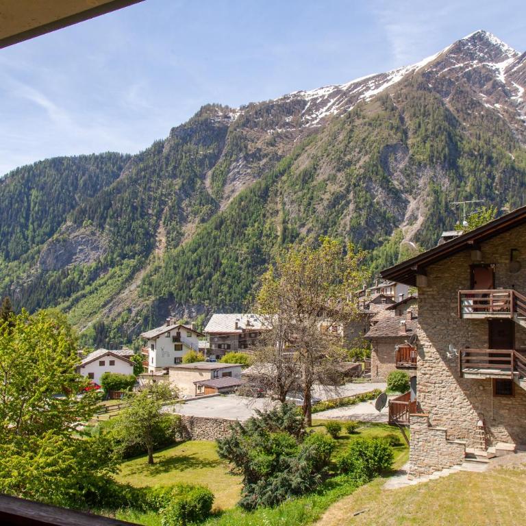 Appartamento in stile alpino a Courmayeur - Appartamento con Vista Montagna - 1