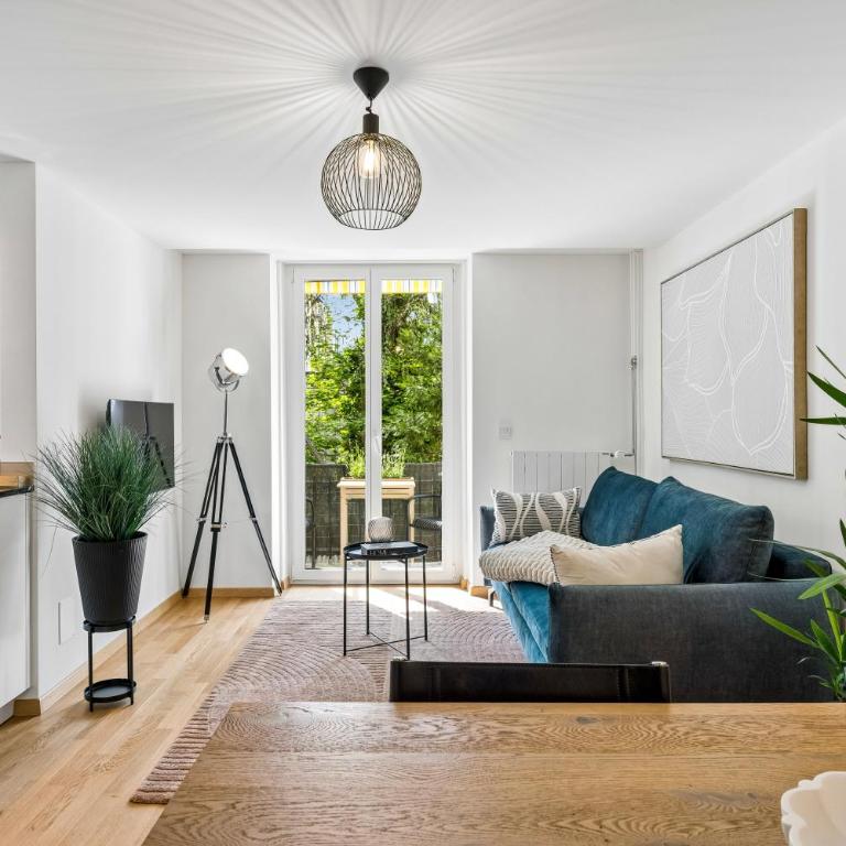 Central, Elegant & Modern Apartment - Apartment - 4