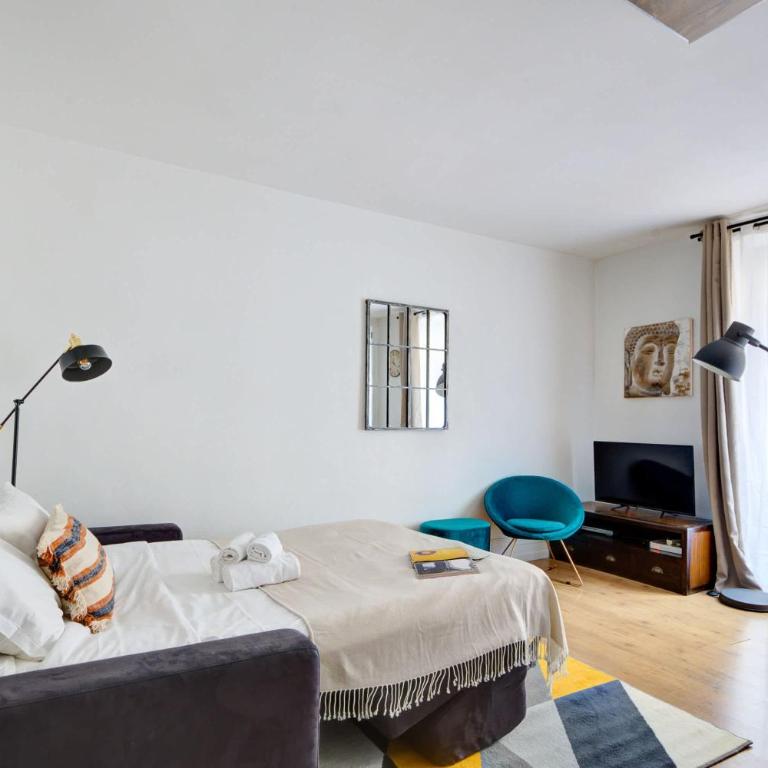 BnBNova - Eiffel Tower & Champ de Mars - Appartement - 22