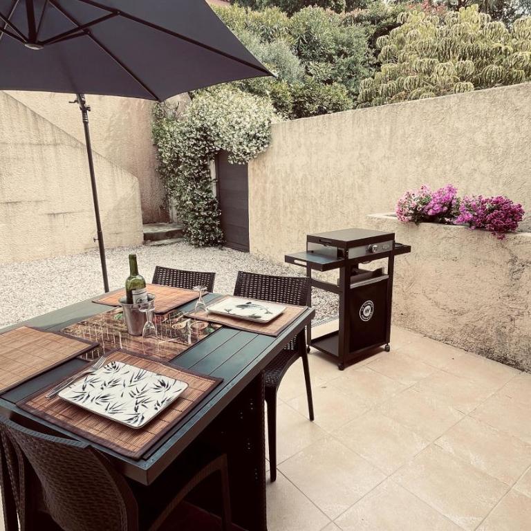 GASCOU - Golfe de St-Tropez - Mazet dans un domaine avec piscine et terrain de tennis - Two-Bedroom House - 1