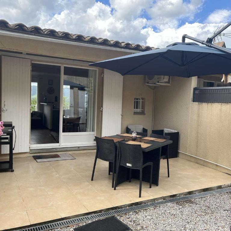 GASCOU - Golfe de St-Tropez - Mazet dans un domaine avec piscine et terrain de tennis - Two-Bedroom House - 2