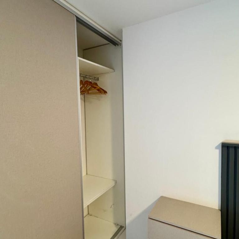 Monoambiente plaza libertad punto alquiler - Apartamento de 1 dormitorio - 9