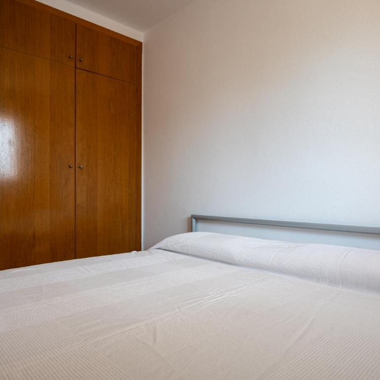 AT098 Pau Casals - Apartamento de 3 dormitorios - 4
