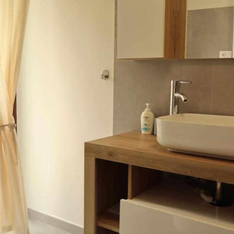 DarìaHome Secret Garden Comfort and Relax a Bolsena - Appartamento Premium con 3 Camere da Letto - 24