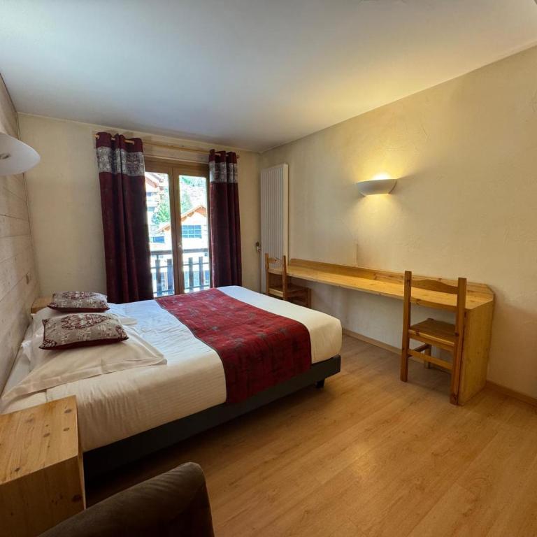 Grand Hotel de Valloire et du Galibier - Chambre Double ou Lits Jumeaux Supérieure avec Balcon - 5