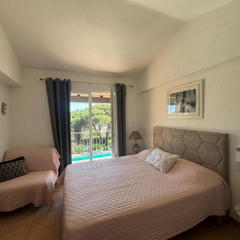 Villa climatisée avec grande piscine - Villa - 41